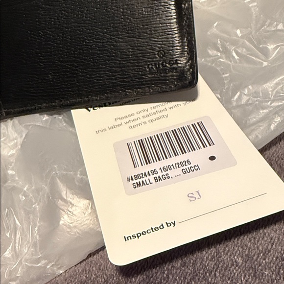 Gucci Black Leather Wallet w/ Kingsnake Motif - Picture 3 of 11